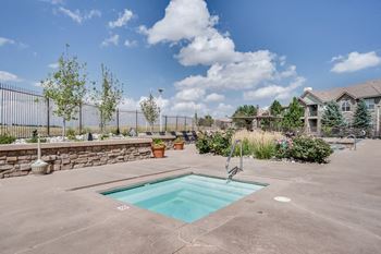 Amenities-jacuzzi