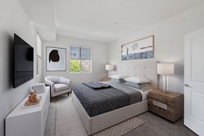 San Diego apartment for rent - Large windows provide abundant natural light at Windsor Rancho PQ in San Diego