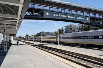 Neighborhood-be walking distance to public transit