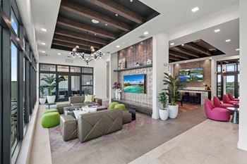 Clubhouse at windsor ludlam trail in miami, fl.