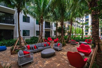 Sitting area at windsor ludlam trail in miami, fl.