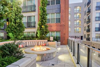 Fire pit with seating