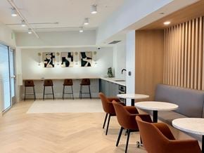 Oakland apartment for rent - Business lounge with wifi at Allegro at Jack London Square