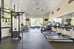 Issaquah apartment for rent - Fitness Center at The Estates at Cougar Mountain, Issaquah, Washington