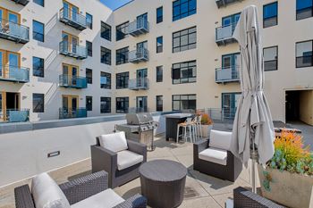 Amenities- outdoor grilling area