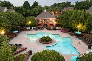 Windsor vinings - swimming pool