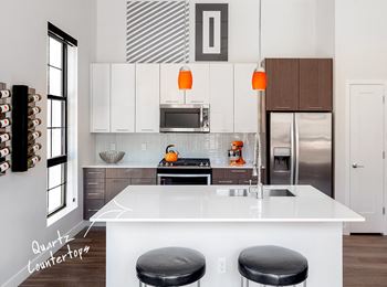 Kitchen quartz countertops