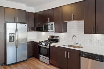 San Diego apartment for rent - Windsor Mission Valley