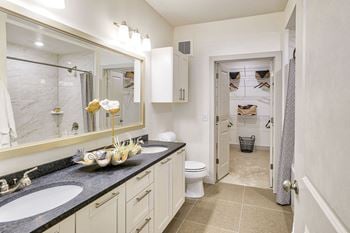 Double vanity in bathroom