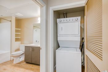Full-size washers/dryers