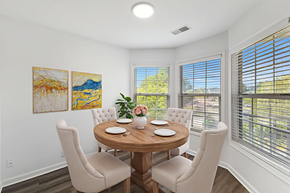 Alexandria apartment for rent - Spacious dining area with large windows at Windsor Kingstowne, 6050 Edgeware Ln, Alexandria, VA.