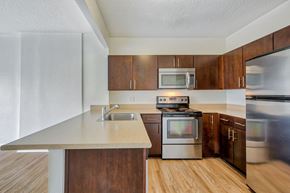 Los Angeles apartment for rent - Stainless steel appliances at Renaissance Tower, California, 90015