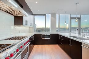 Bellevue apartment for rent - Modern Penthouse kitchen at The Bravern, Washington