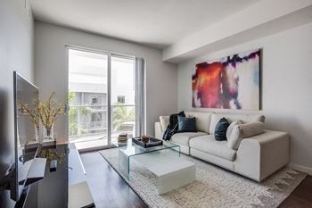 Spacious living room