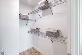 Large closets at windsor ludlam trail in miami, fl.