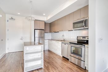 Glass tile backsplash