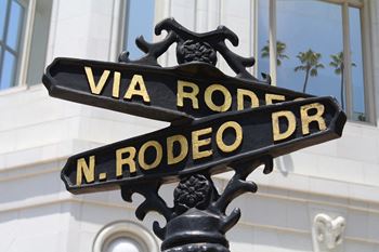 Neighborhood-walk down the famous rodeo drive in neighboring city beverly hills