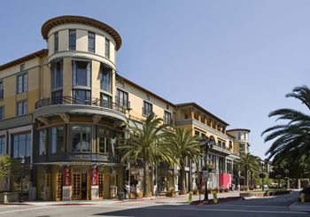 Located in the heart of silicon valley, offering unmatched access to tech hubs, shopping, and entertainment