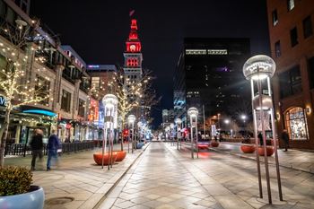 Enjoy a variety of dining, shopping, and entertainment options in the ballpark district, lodo, and union station, with attractions like coors field and civic center park just steps away