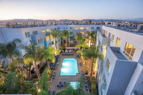 Los Angeles apartment for rent - 5550 Wilshire at Miracle Mile by Windsor, a boutique living experience in the heart of LA 90036