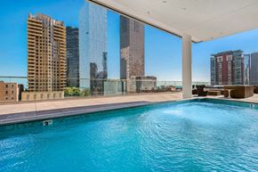 Chicago apartment for rent - Sparkling Swimming Pool at Moment, Chicago, IL 60611