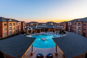Carrollton apartment for rent - Twilight Pool View at Windsor Castle Hills, Carrollton, TX, 75010