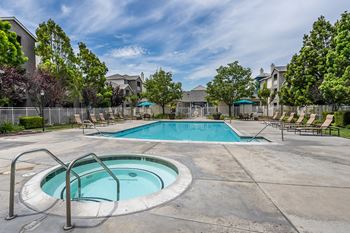 Heated pool and hot tub open year-round