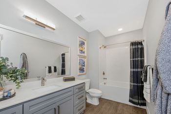 Soaking tub