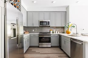 Pearl River apartment for rent - Fully Equipped Kitchen at The Club West at Pearl River, New York