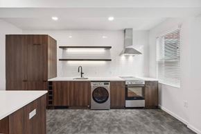 Washington apartment for rent - a kitchen or kitchenette at locale dallas victory park