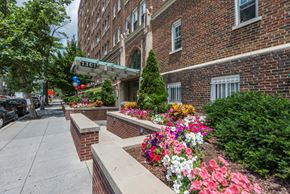 Washington apartment for rent - Flower Garden Entrance at Miramar, Washington, DC, 20005