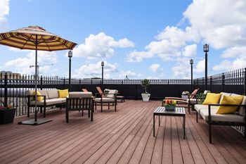 Rooftop terrace/ sundeck