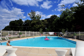 Hyattsville apartment for rent - swimming pool at Overlook Apartments, Hyattsville, MD, 20782