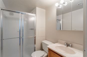 Tub / shower