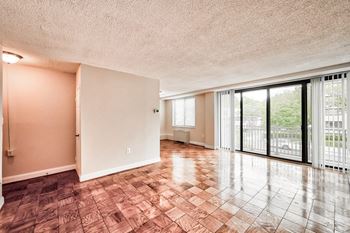 Parquet or luxury vinyl plant flooring