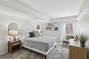 Columbia apartment for rent - Beautiful Bright Bedroom With Wide Windows at Aspen at Lake Trail, Columbia, 21045