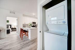 Rock Hill apartment for rent - a kitchen with an oven and a stove and a refrigerator