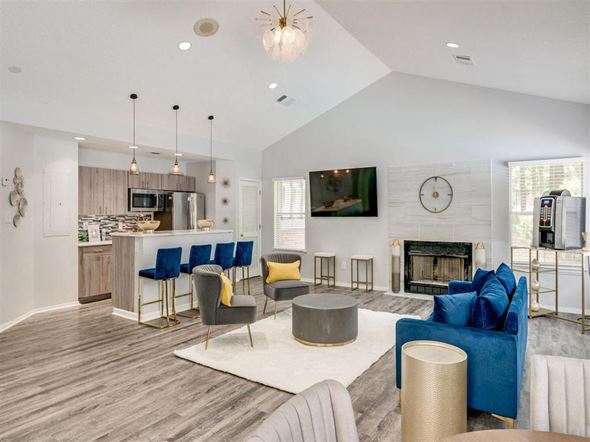 Atlanta apartment for rent - Clubhouse at The Hub at 934 Apartments, Georgia