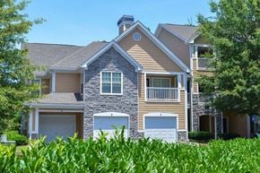 Buford apartment for rent - Spacious apartments with attached garages Dakota Mill Creek, Buford, GA