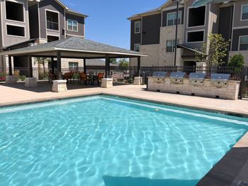 Fire pit and grills