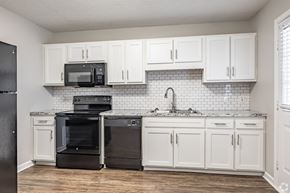 Warner Robins apartment for rent - Kitchen at Element at Warner Robins