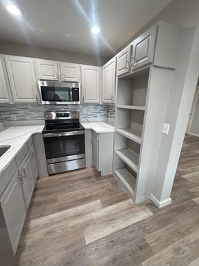 Quechee apartment for rent - White Appliances In Kitchen at Briarcliff at Quechee, Quechee, VT, Vermont