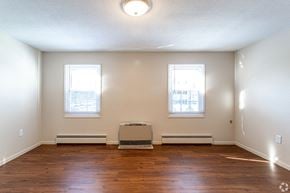 Cape Elizabeth apartment for rent - Well Lite Living Spaces at Summit Terrace at Woodland, Cape Elizabeth, Maine
