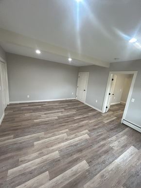 Quechee apartment for rent - Inspiring Living Room with wooden floor at Briarcliff at Quechee, Quechee, VT, 5059