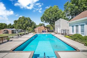 High Point apartment for rent - Pool Willow Woods