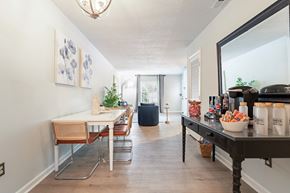 Georgetown apartment for rent - A dining room with a table and chairs.