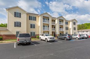 Fredericksburg apartment for rent - exterior building
