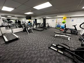 Manchester apartment for rent - Modern Fitness Center at Carisbrooke at Manchester Apartments, New Hampshire