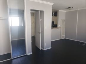 Los Angeles apartment for rent - Room with closets and mirrored doors