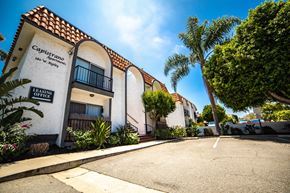 Camarillo apartment for rent - the front of building 180